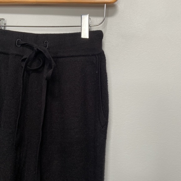 Luxe by Priv Black Knit Drawstring Joggers Size S - Picture 3 of 9